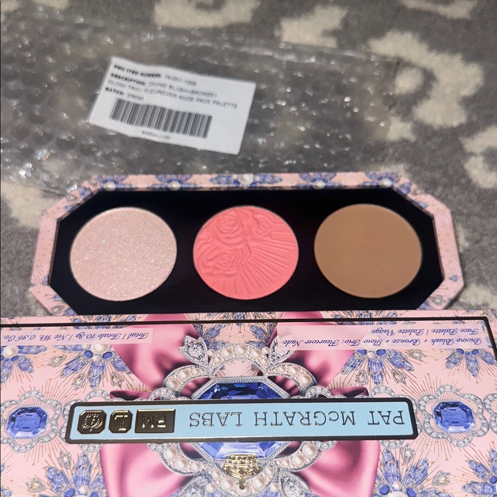 Pat McGrath Divine Blush & Bronze & Glow Trio Fleurever Nude Face Palette 🎨 New - Picture 6 of 17